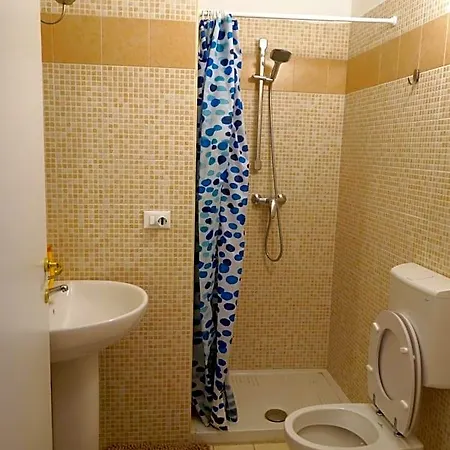 Noemi & Julienne Bed & Breakfast
