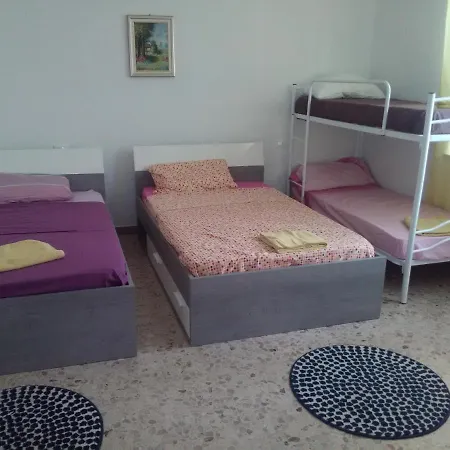 Noemi & Julienne Bed & Breakfast
